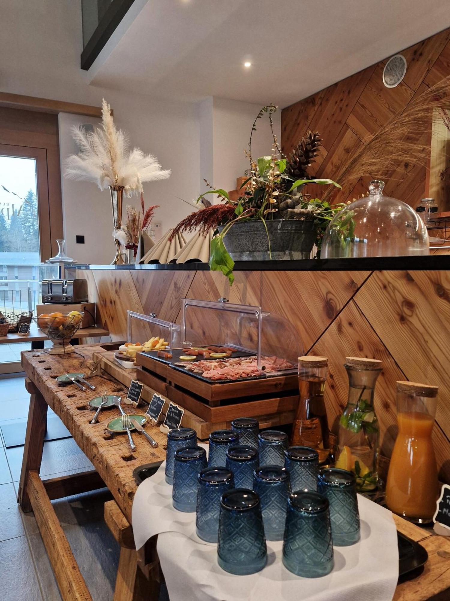 Boutique Hotel Corbetta - Spa 60M2 - La Montagne A 5 Minutes De L'Autoroute A12 Aux Paccots Sur Montreux - Nouveau Loft Familial - Profitez Du Lac Leman Et Des Montagnes En Meme Temps Les Paccots المظهر الخارجي الصورة
